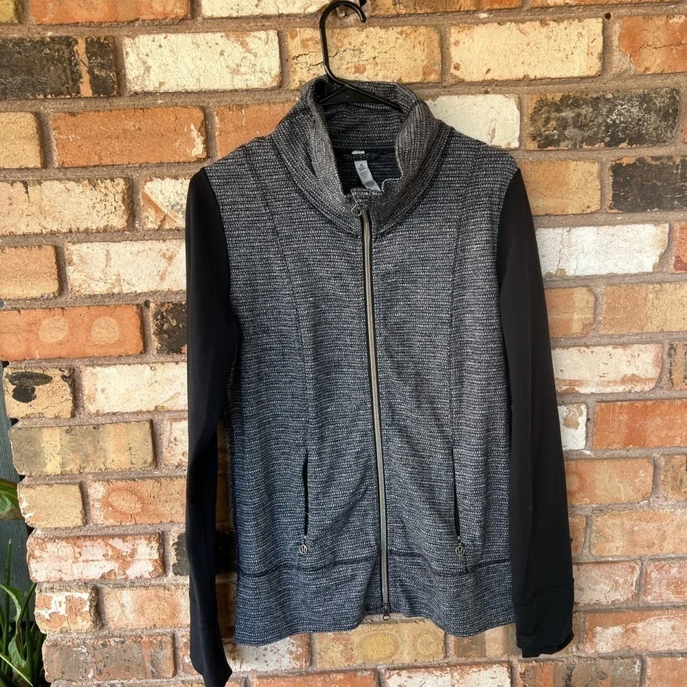 Lululemon Daily Yoga Jacket Reversible Slub Denim Purple Haze
